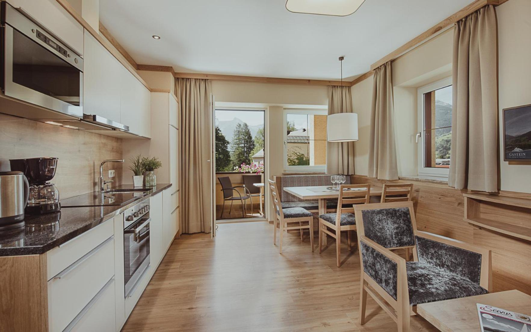 Appartement Hotel Panorama-Im Bademantel Direkt In Die Alpentherme 배드호프가스타인 외부 사진